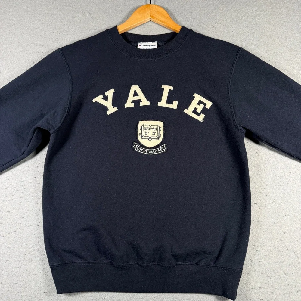 Champion Yale‎ University Crewneck Sweatshirt Navy Blue Small Mens Authentic - Picture 3 of 11